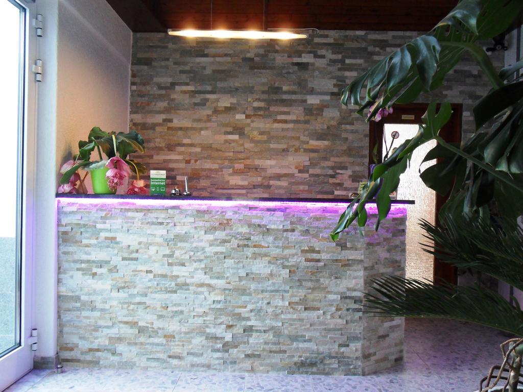 Hotel Linnert Вейтерщад Екстериор снимка