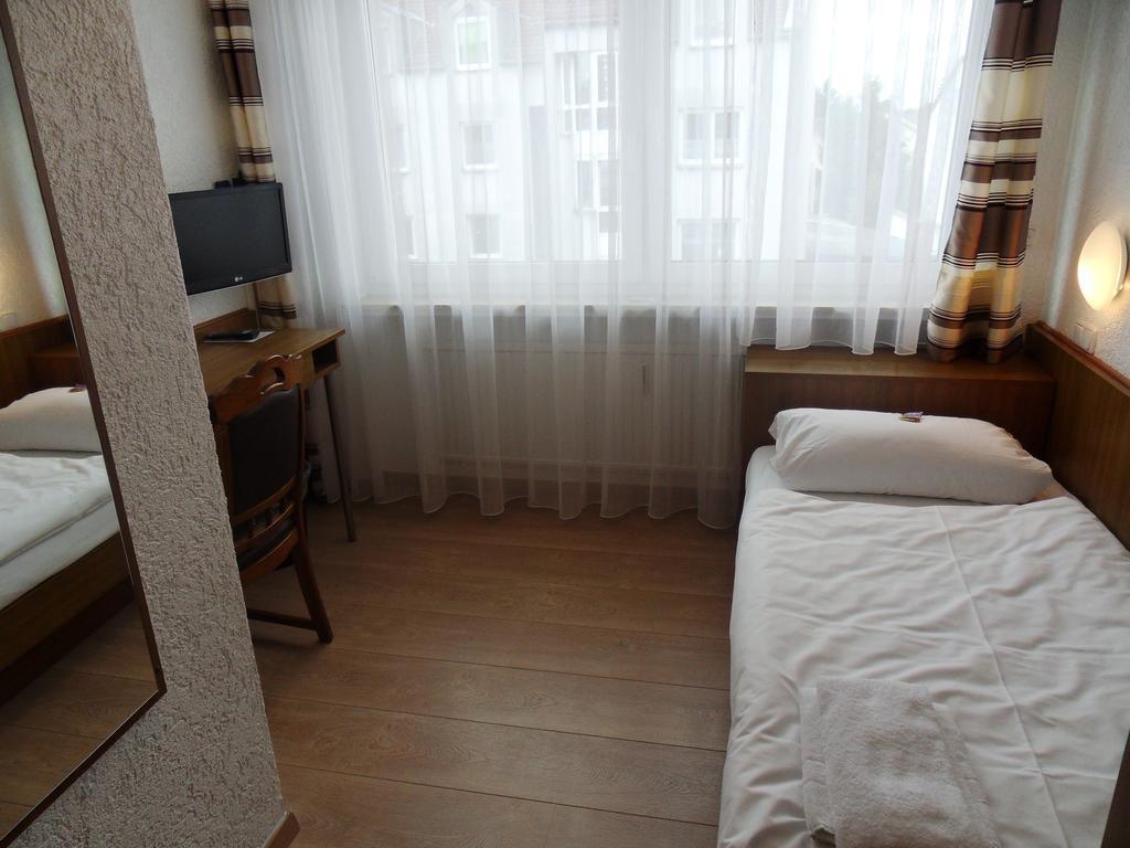 Hotel Linnert Вейтерщад Стая снимка